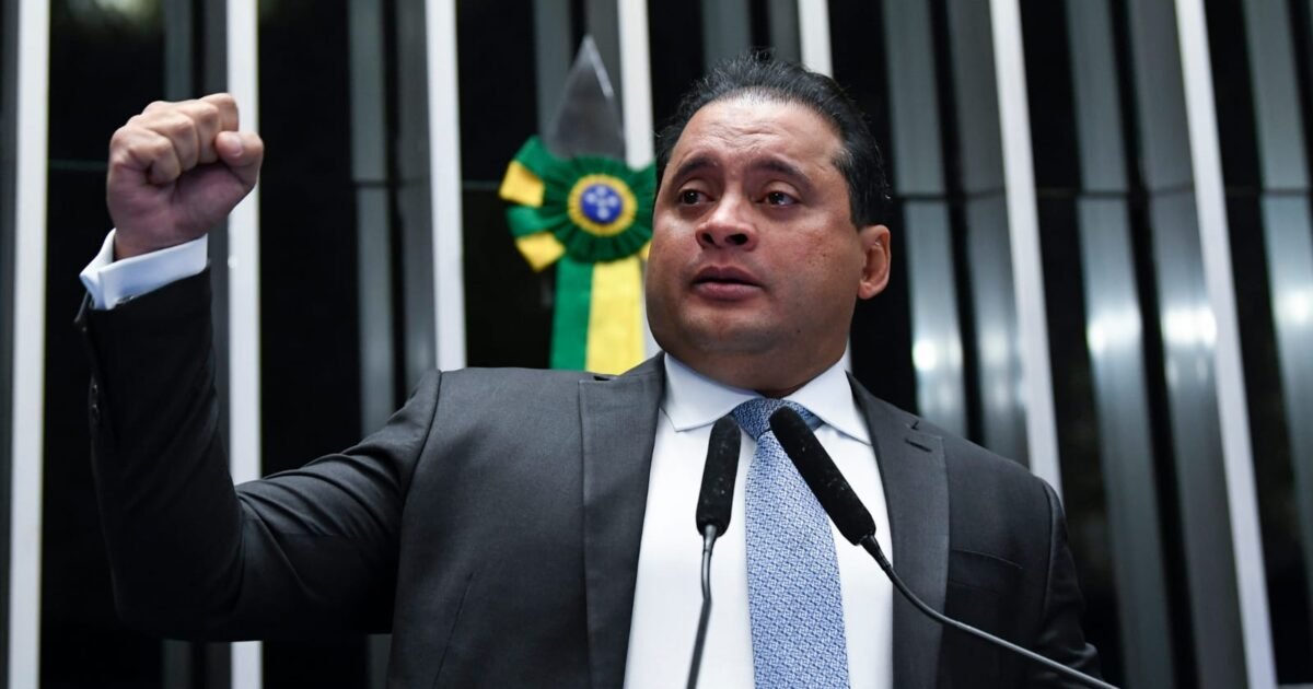 Pre-candidato-ao-governo-do-Maranhao-Weverton-tira-licenca-do-Senado-para-se-dedicar-a-pre-campanha-1200x630
