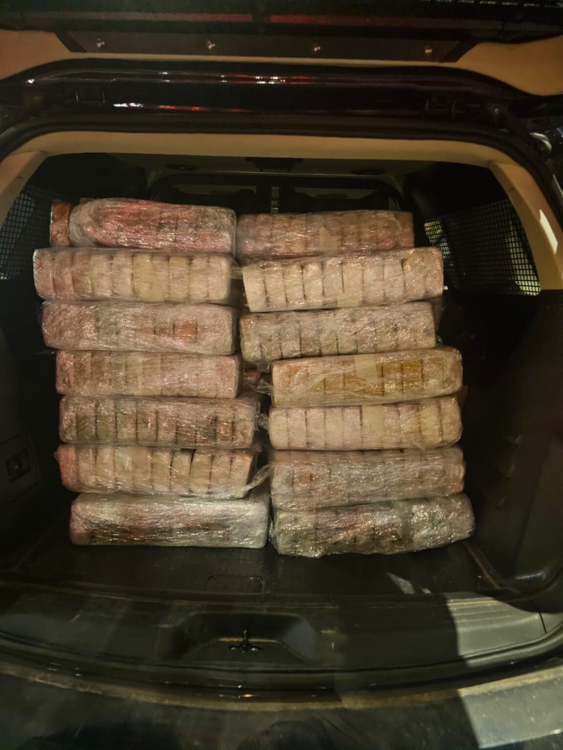 drog21fcaccf-9027-46f5-b684-481ba0a75476-1152x1536