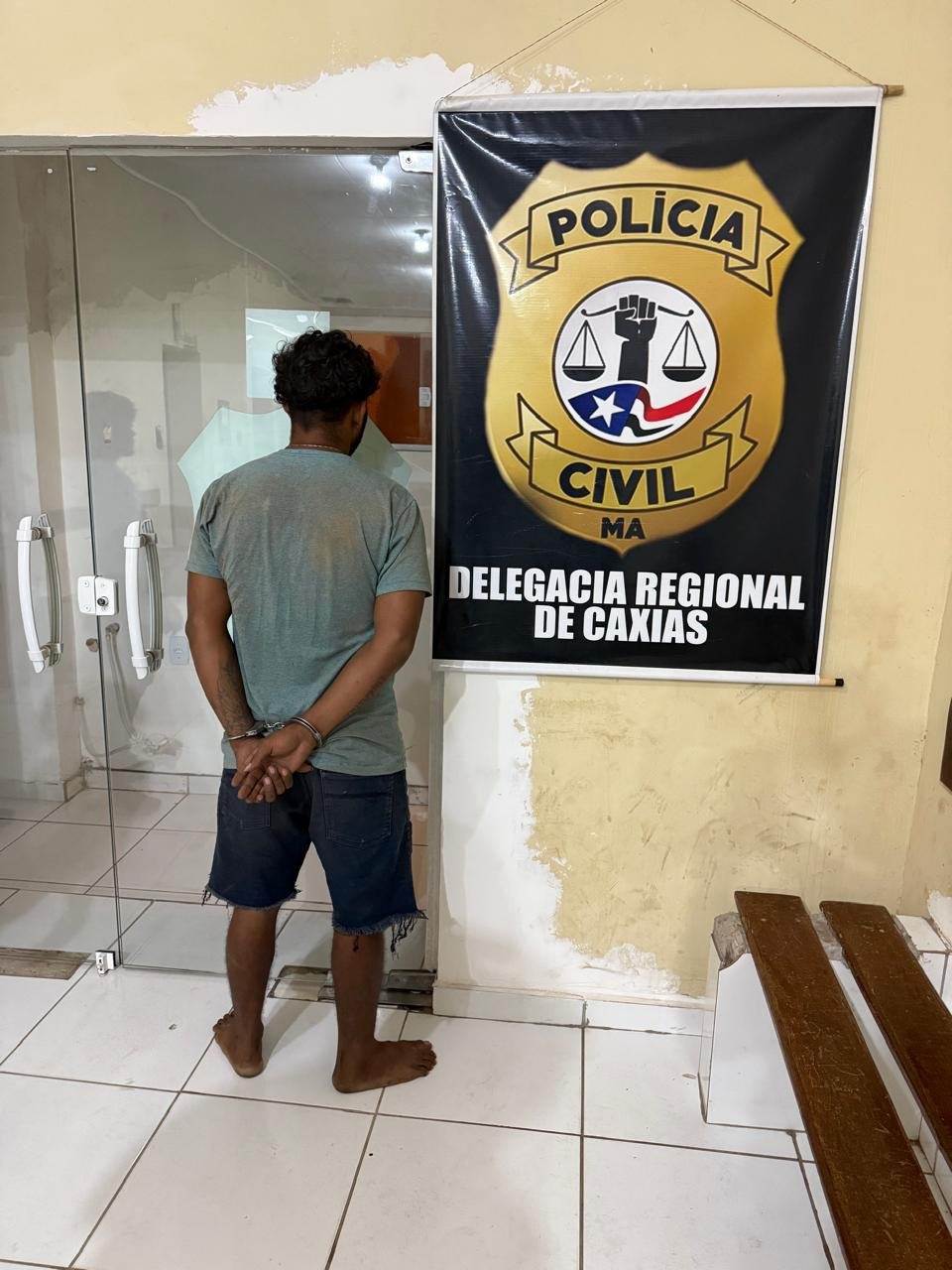 Homem preso em Caxias por homicídio